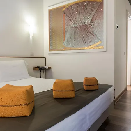 Finis Africae * 세니갈리아