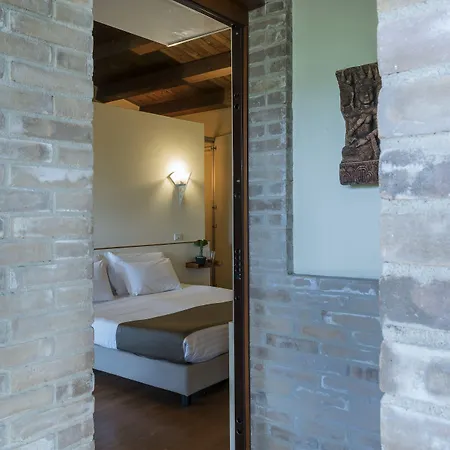 Finis Africae 세니갈리아